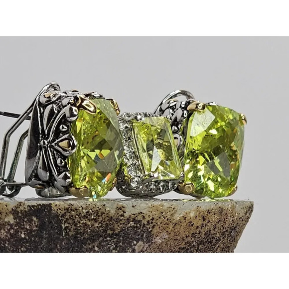 Costume Silver Tone - Green Stone Earrings & Ring Set - High Quality - Ring SZ 7 - Picture 1 of 13